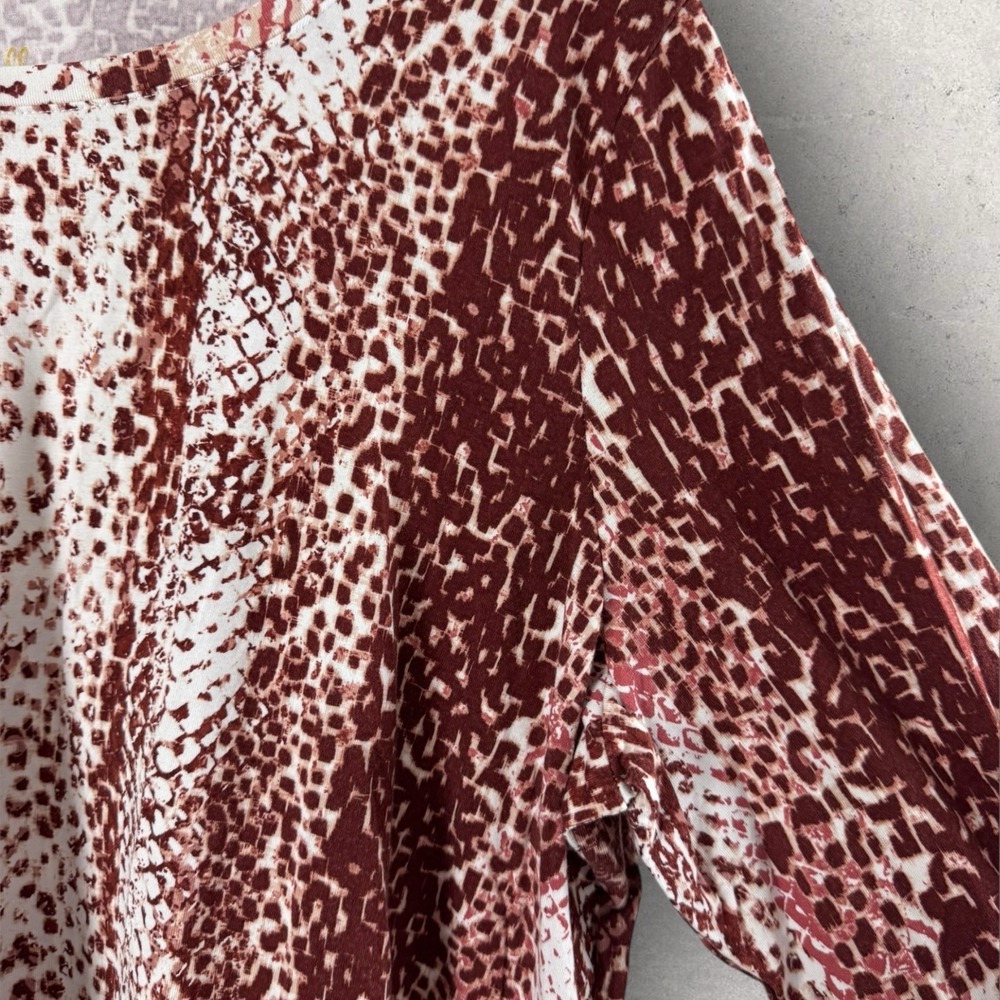 Belle by Kim Gravel Pullover Tee Top Long Sleeve Brown Pink Animal Print Size XL - Picture 3 of 9